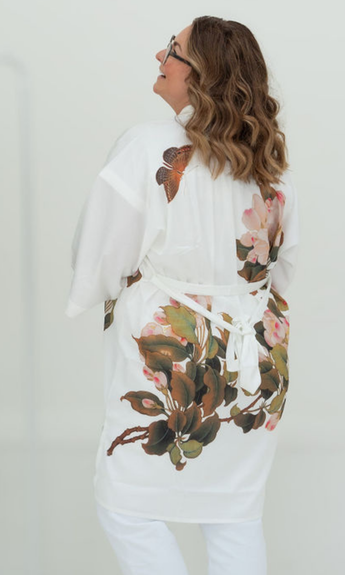 Peony & Butterfly Short Kimono Robe