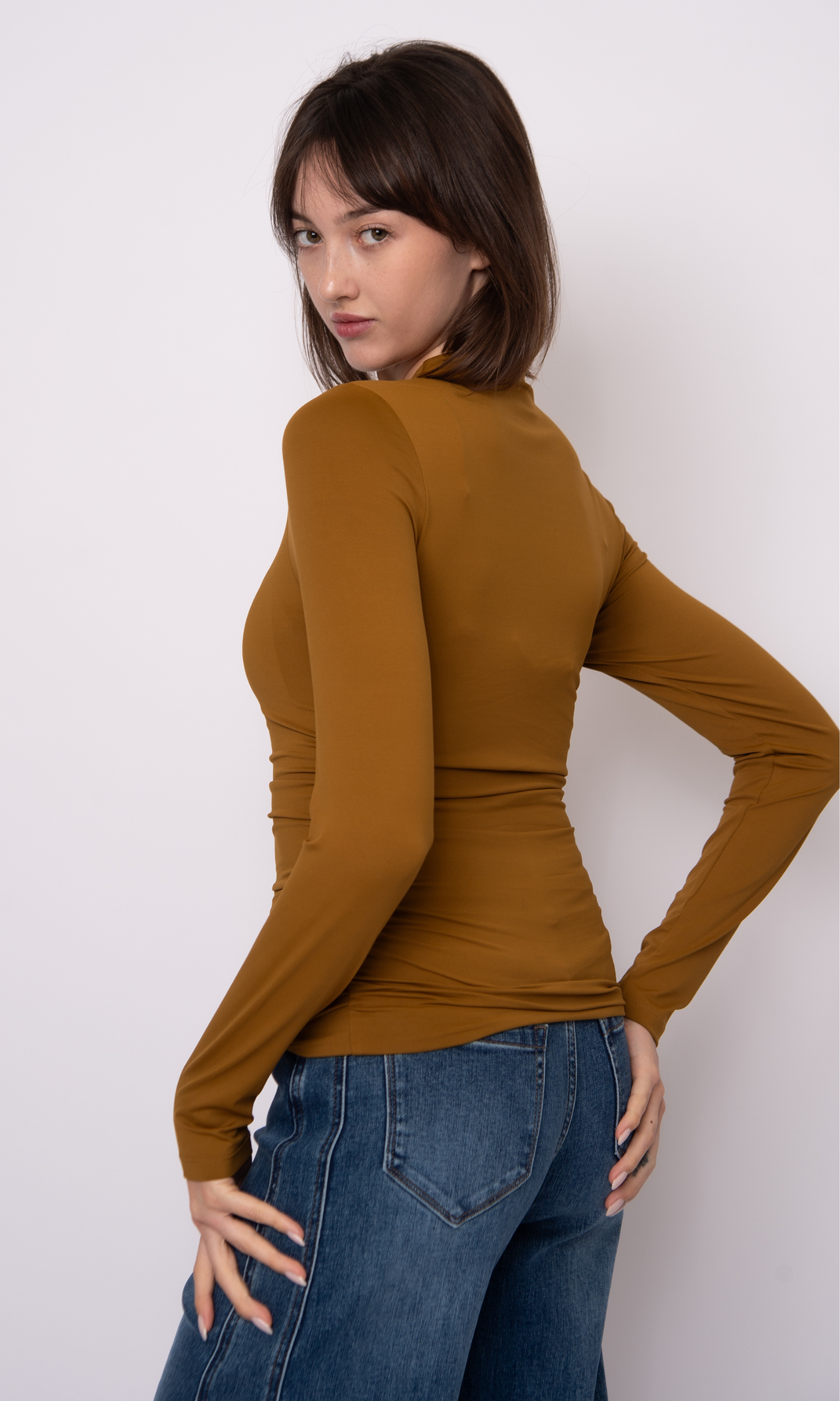 Yve Funnel Neck Ruched Top (Second Skin)