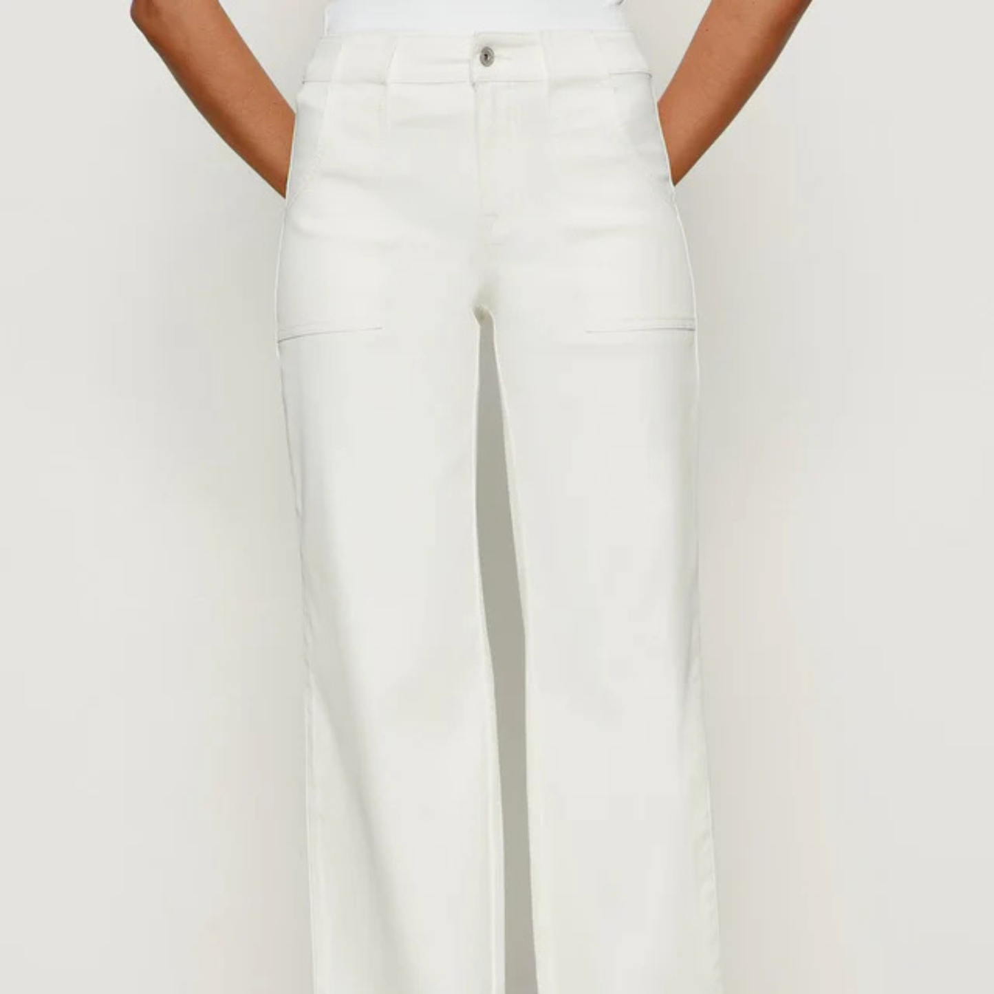 Sculpted Insider Wide Leg Jean (Chalk)