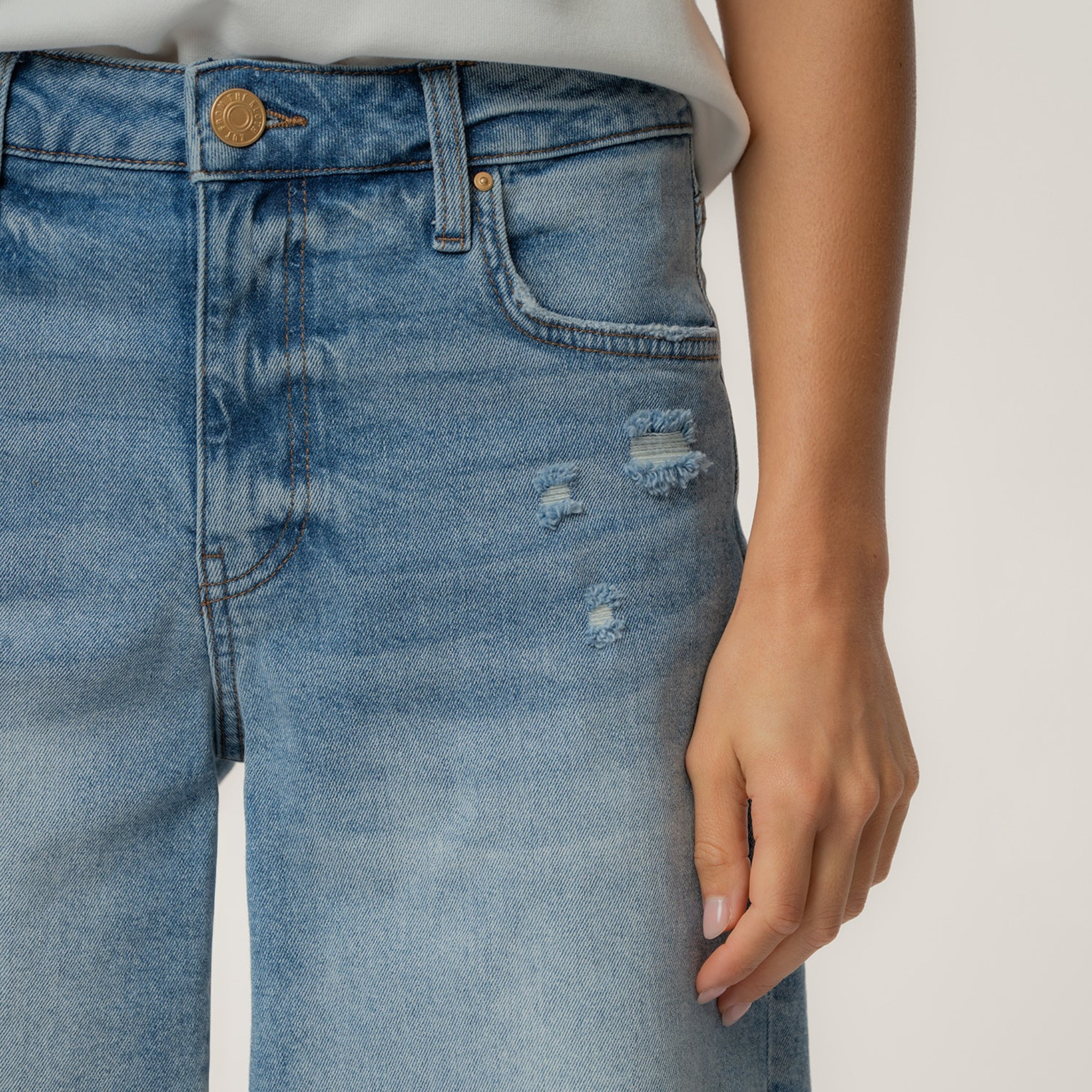 Hailey High Rise Short w/ Raw Hem - Focus