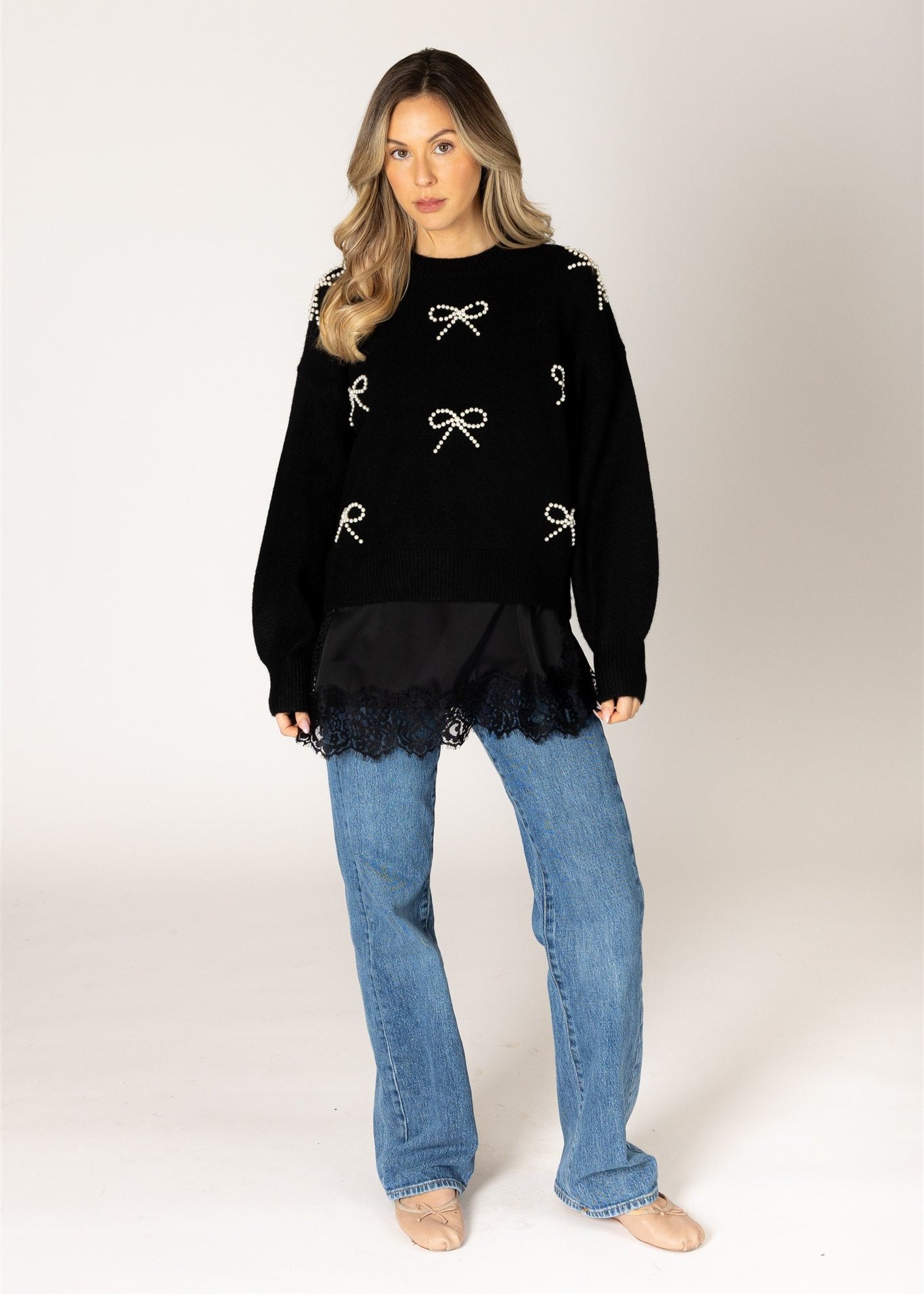 Pearl & Bows Pullover
